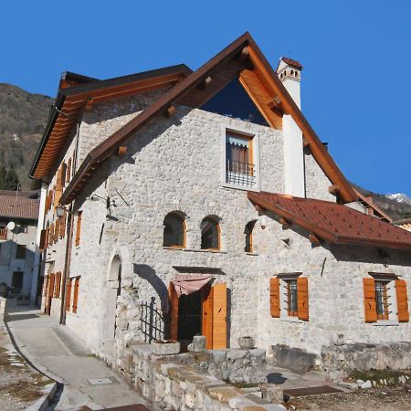Apartment Albergo Diffuso - Cjasa Ustin-3 By Interhome Barcis Eksteriør billede